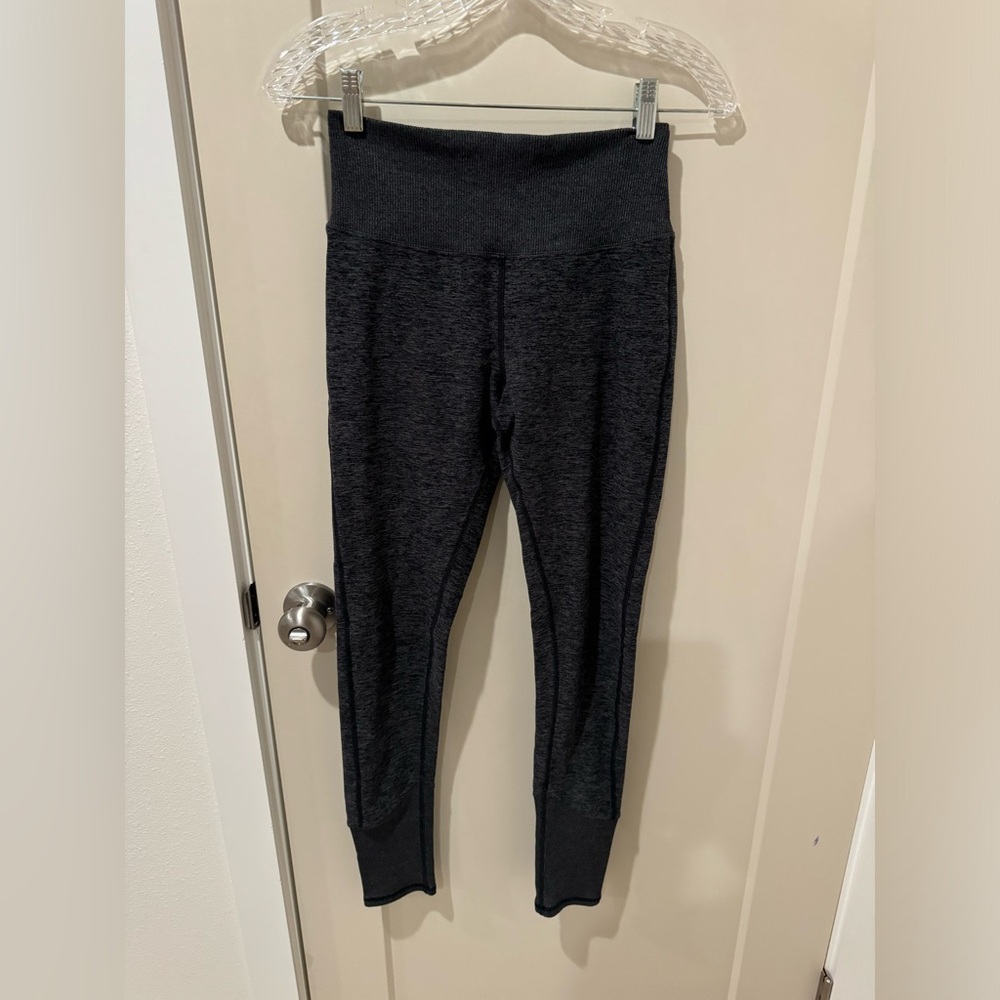 Alo Leggings